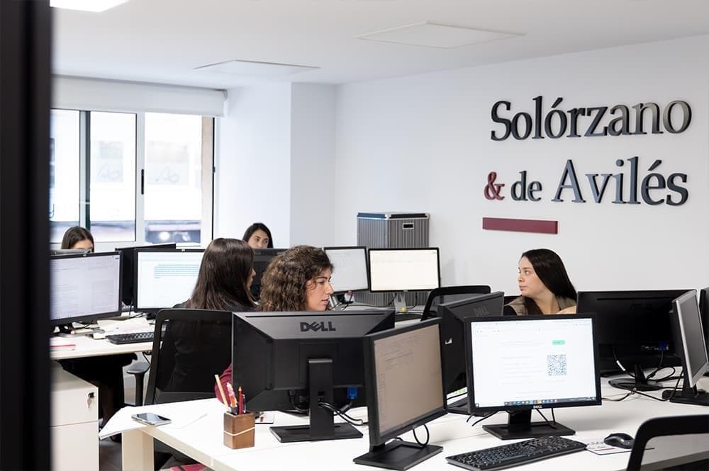 4 dudas habituales cuando la revolving está a nombre de dos titulares
